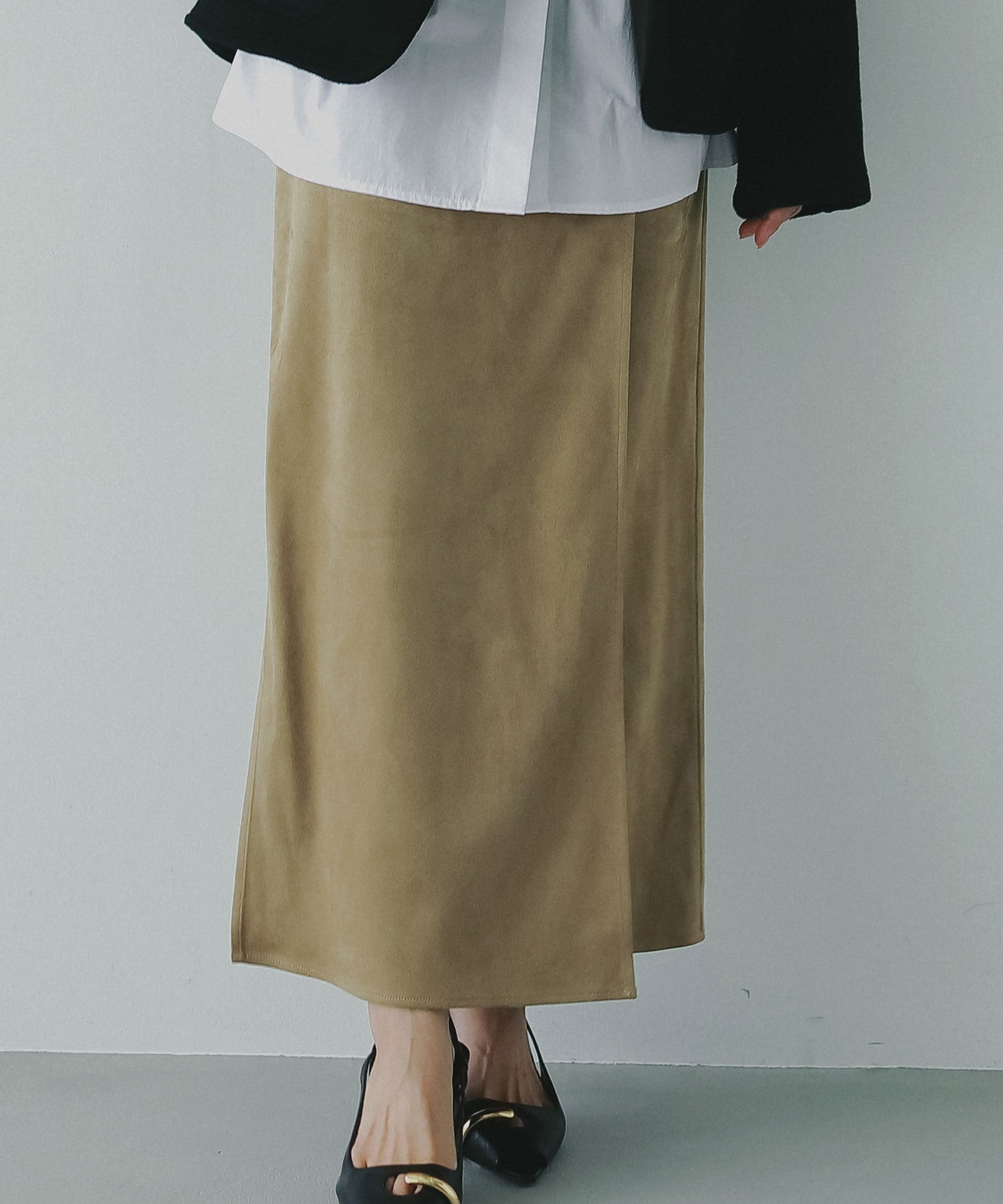 スエードラップタイトスカート