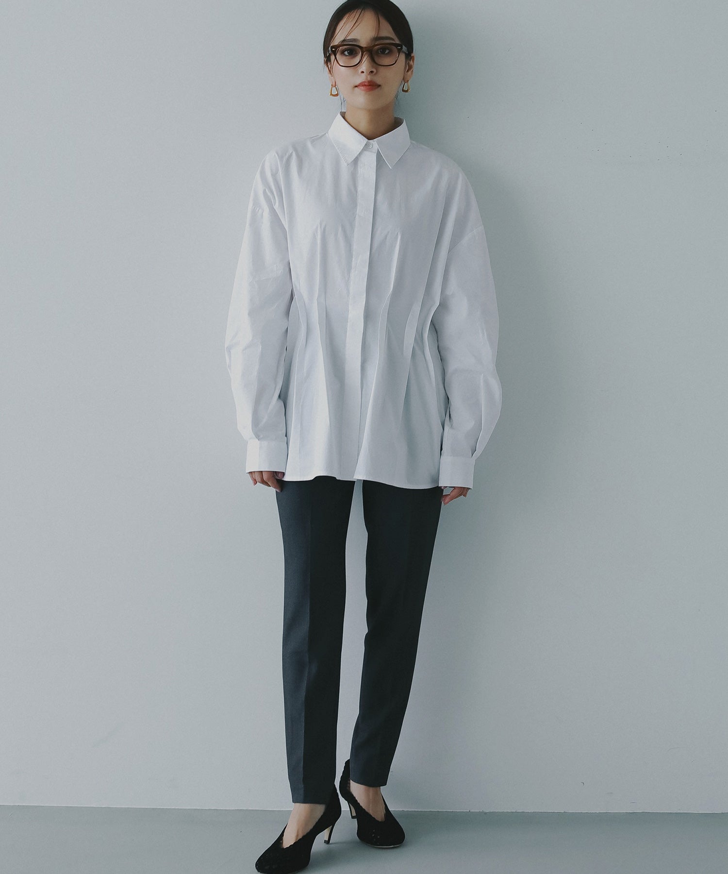 ストレッチテーパードパンツ