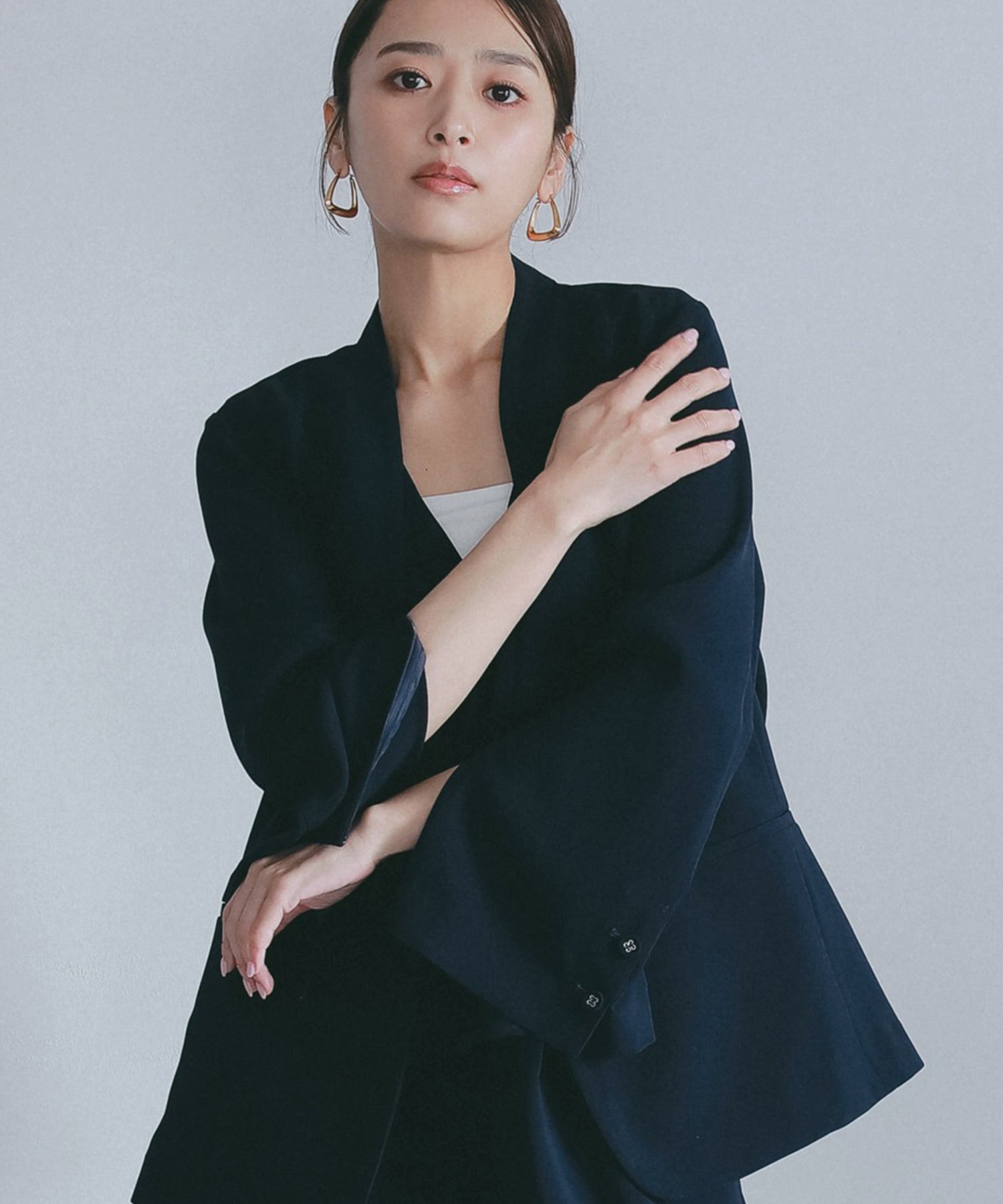 イージーレイヤードVネックジレ【セレモニー/オケージョン】