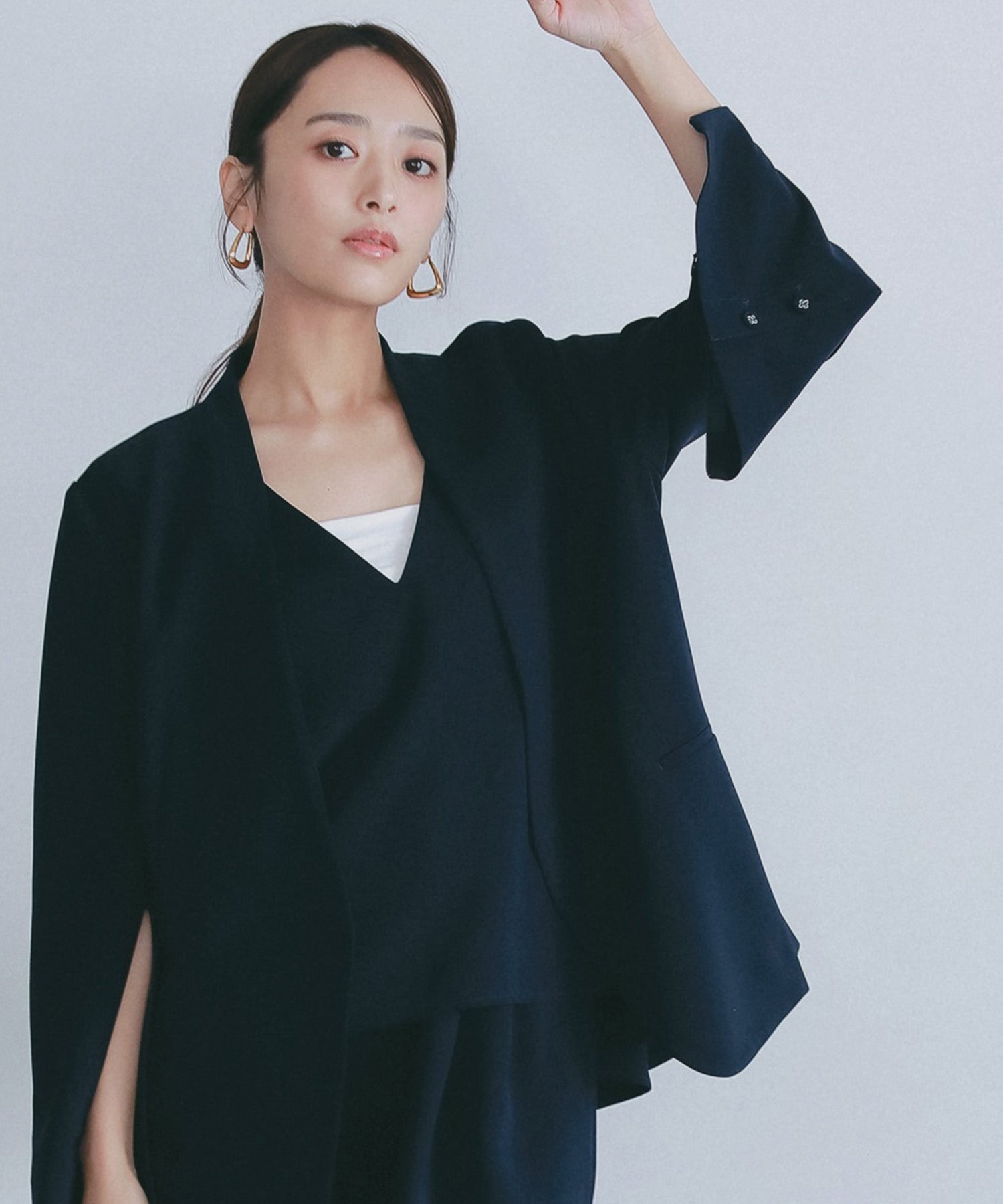 イージーレイヤードVネックジレ【セレモニー/オケージョン】