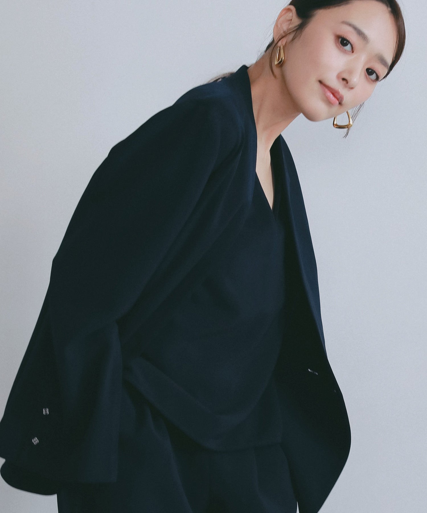 イージーレイヤードVネックジレ【セレモニー/オケージョン】