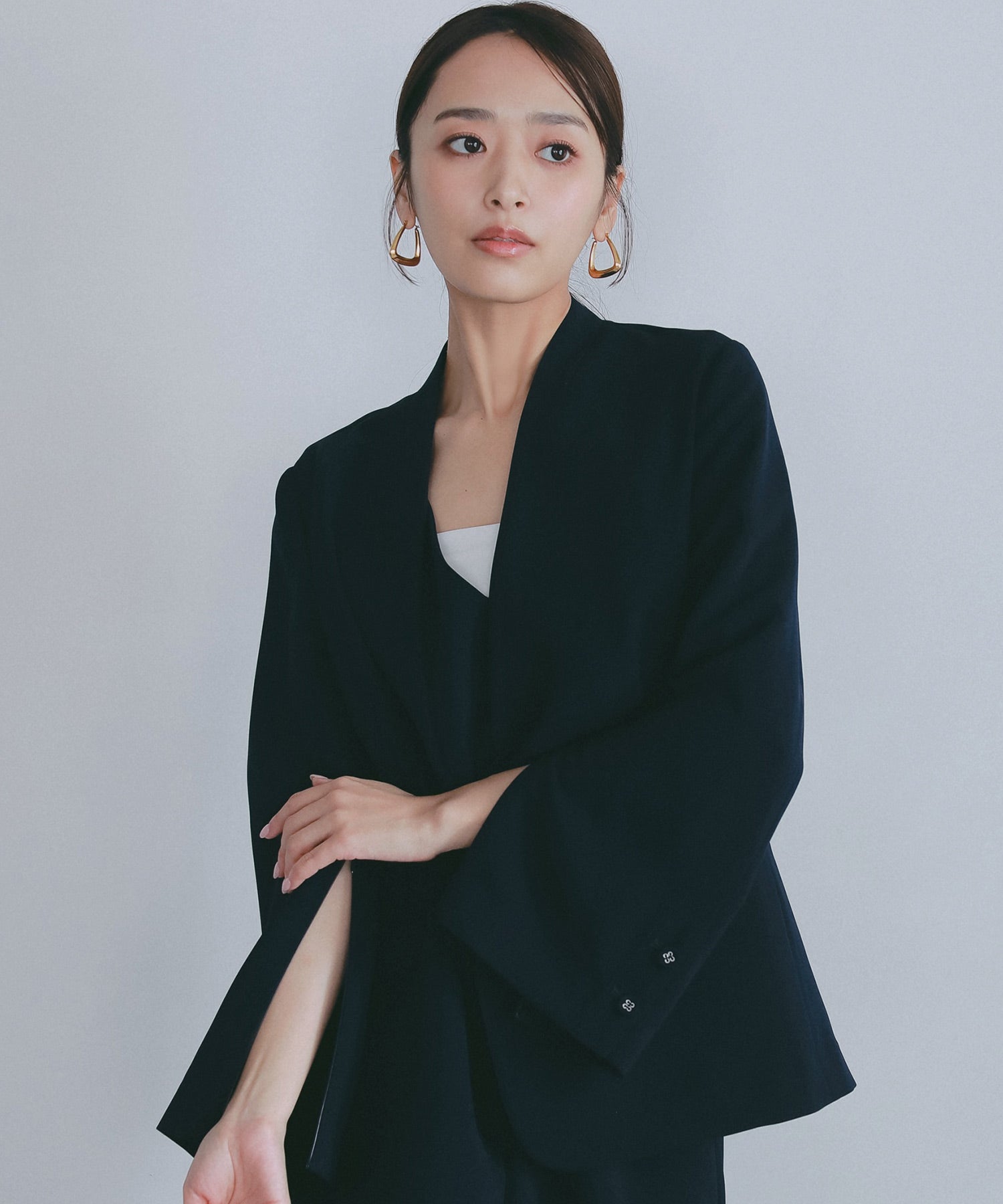 イージーレイヤードVネックジレ【セレモニー/オケージョン】