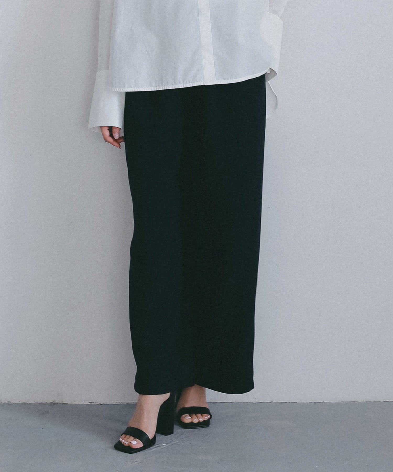 イージーストレートワイドパンツ【セレモニー/オケージョン】｜AJUGA