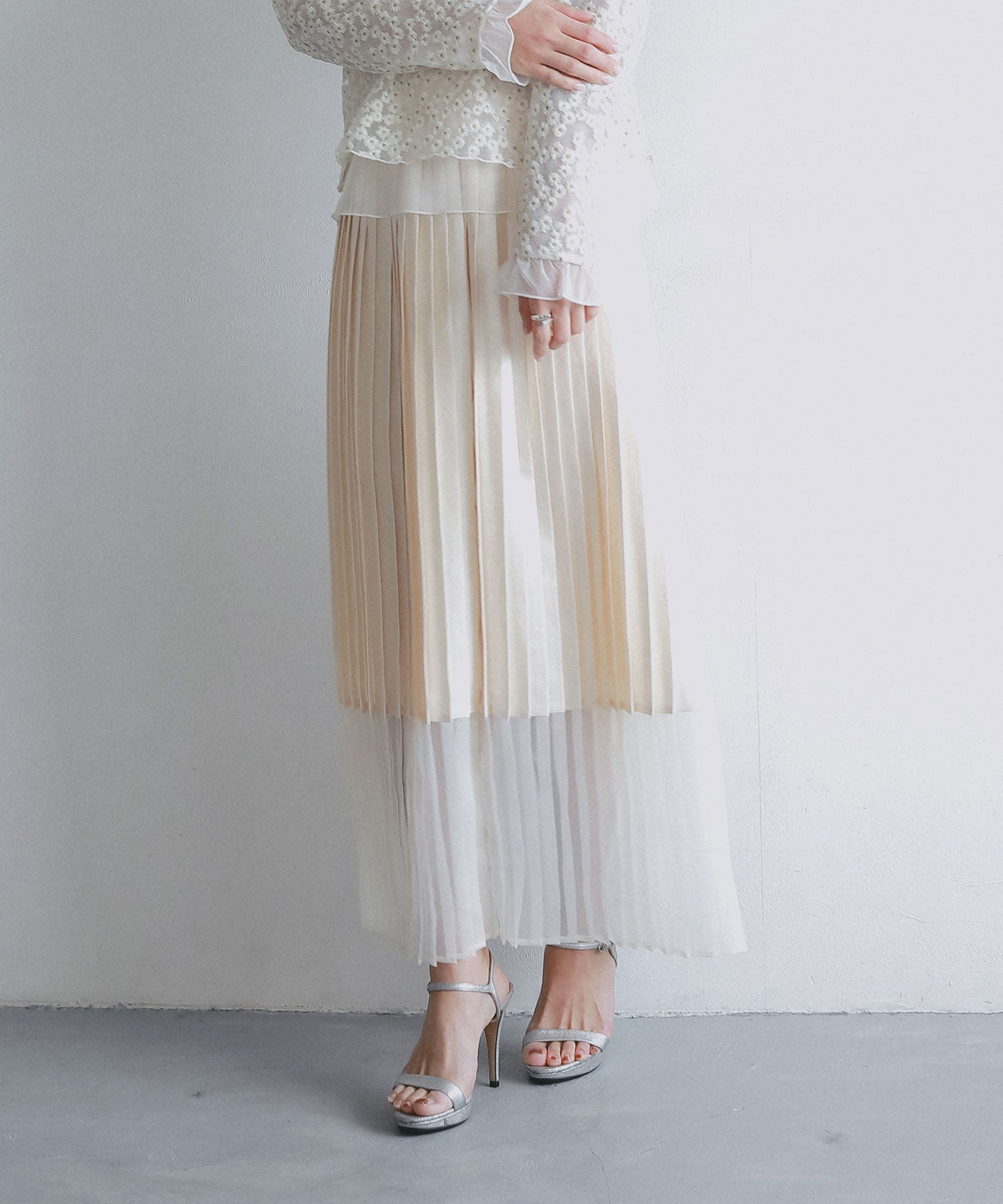 シアーヘム チンツプリーツスカート