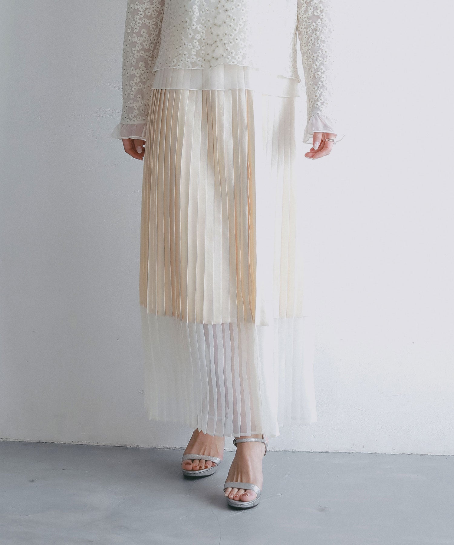 シアーヘム チンツプリーツスカート