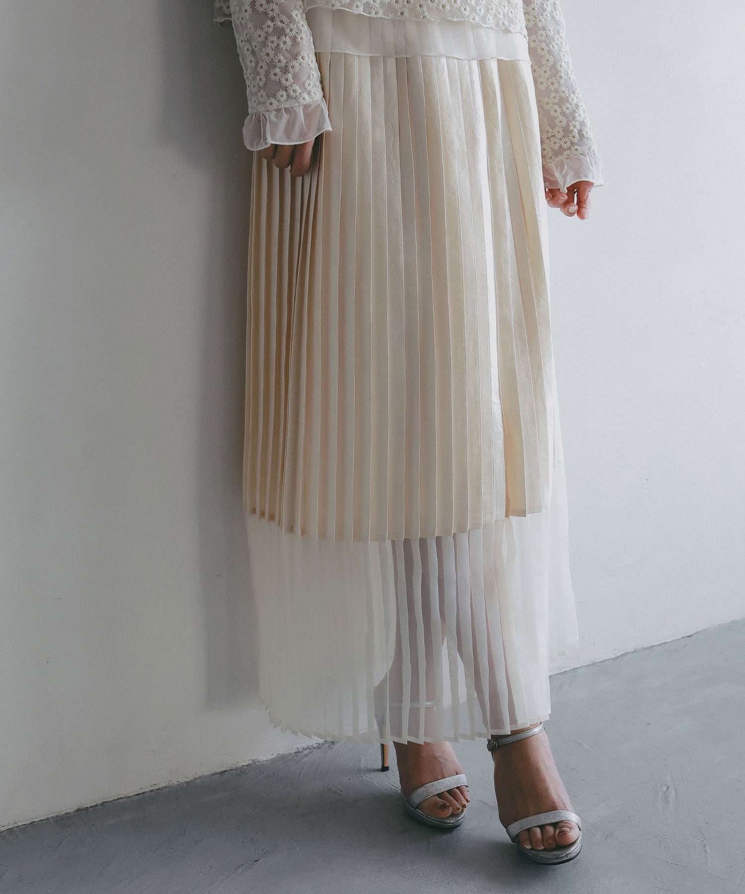 シアーヘム チンツプリーツスカート