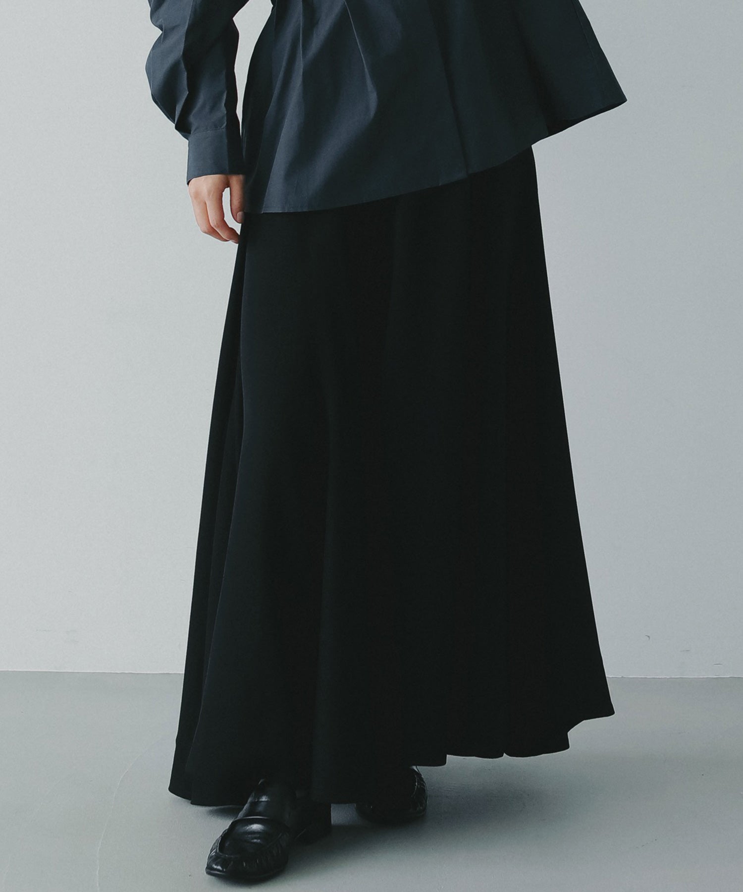 フレアロングスカート