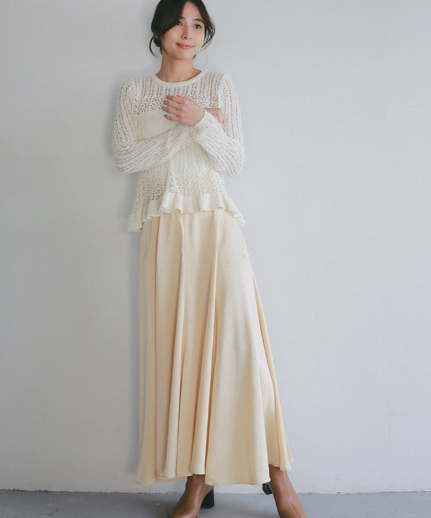 スムースサテンフレアスカート