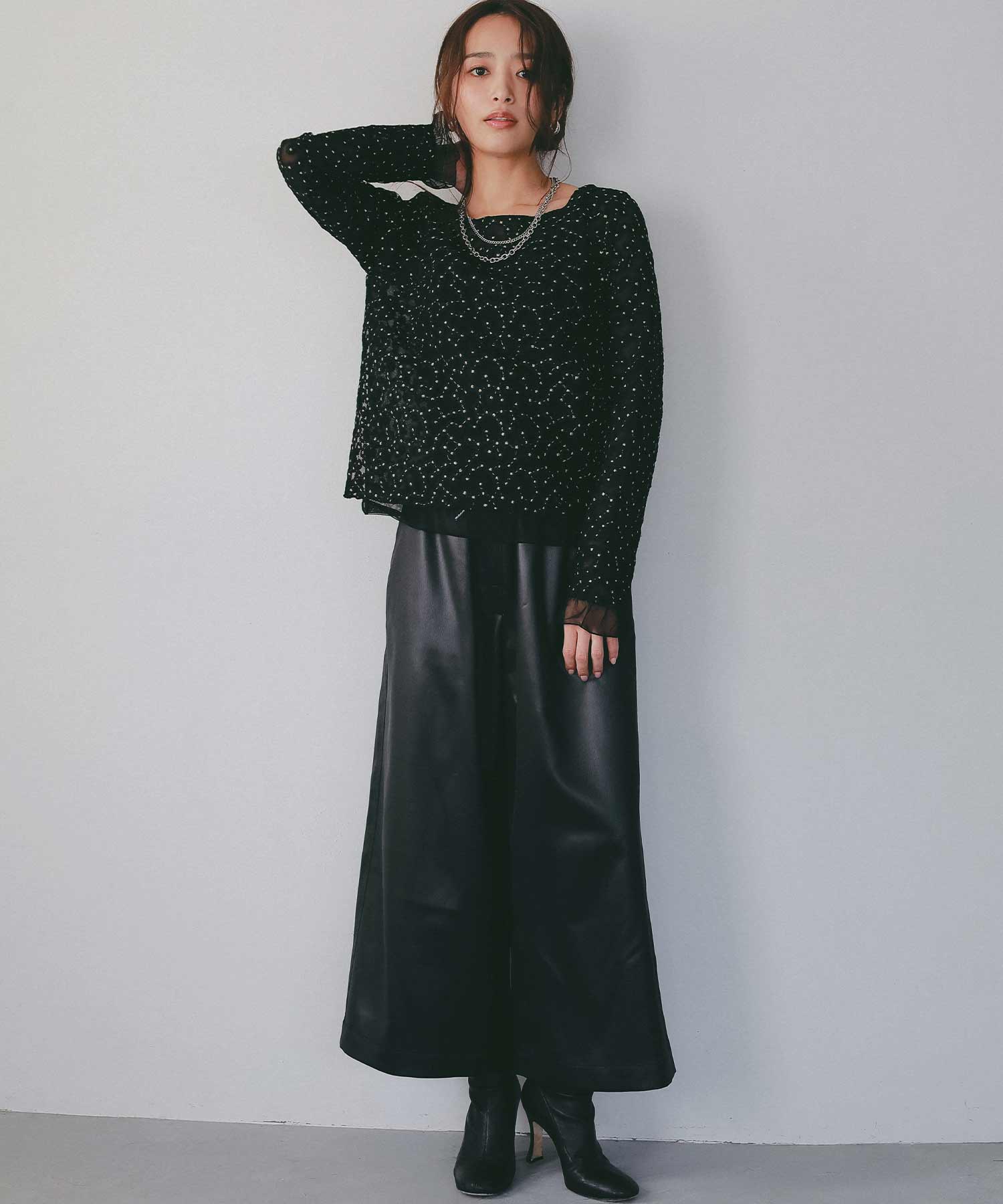 【2月中旬お届け】レザーライク チンツイージーパンツ