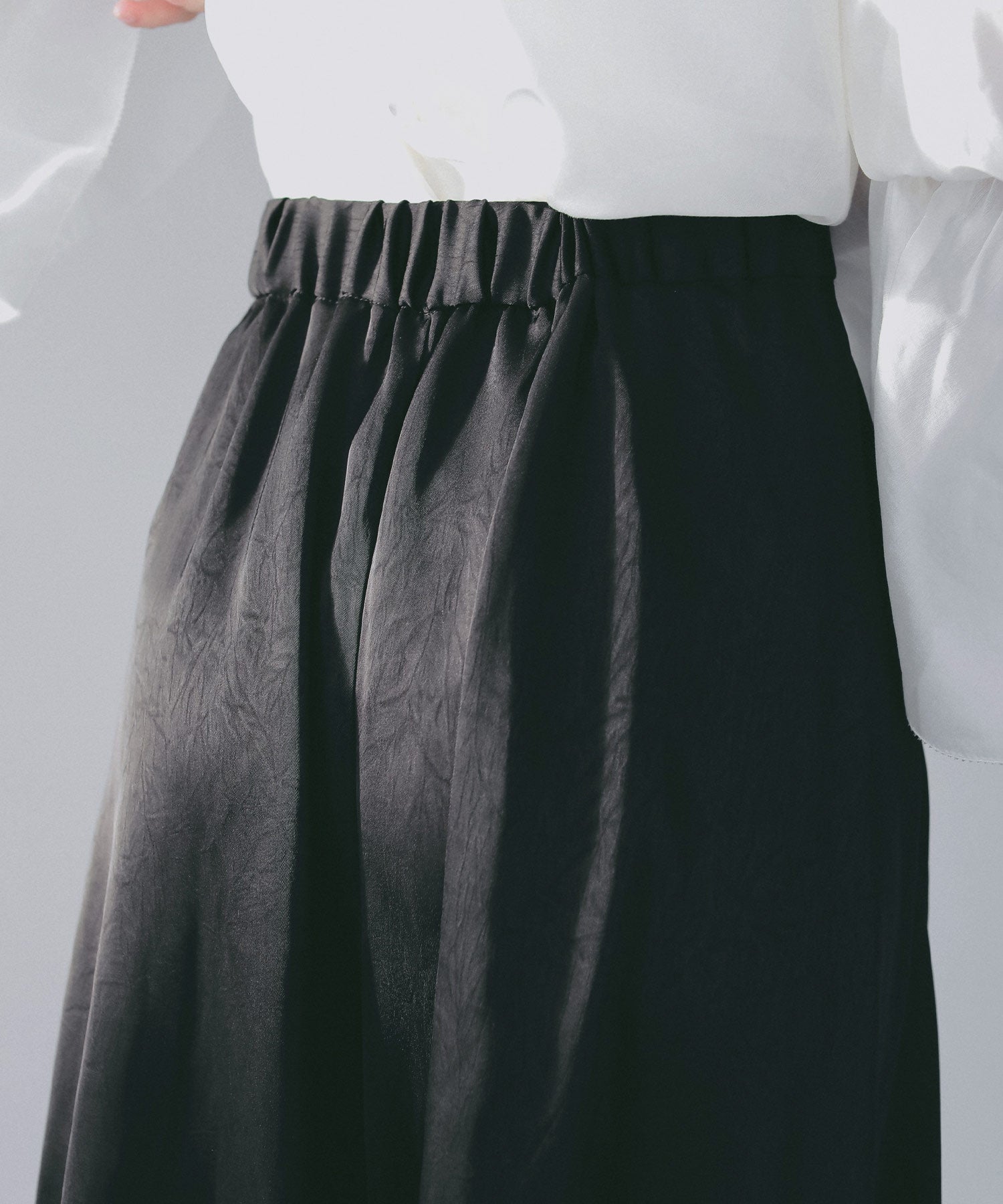 スムースサテンフレアスカート