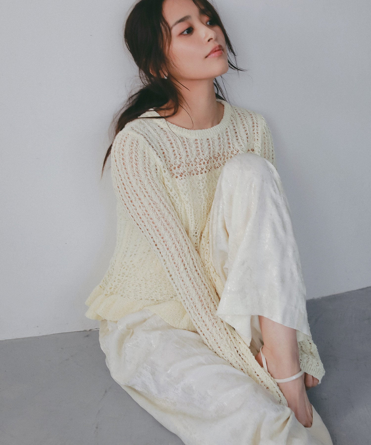 箔プリントタックパンツ