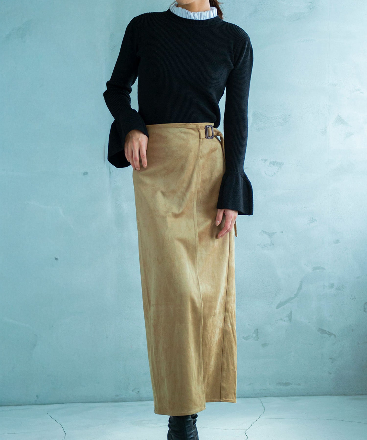 2WAYメロウハイネック衿付きニット