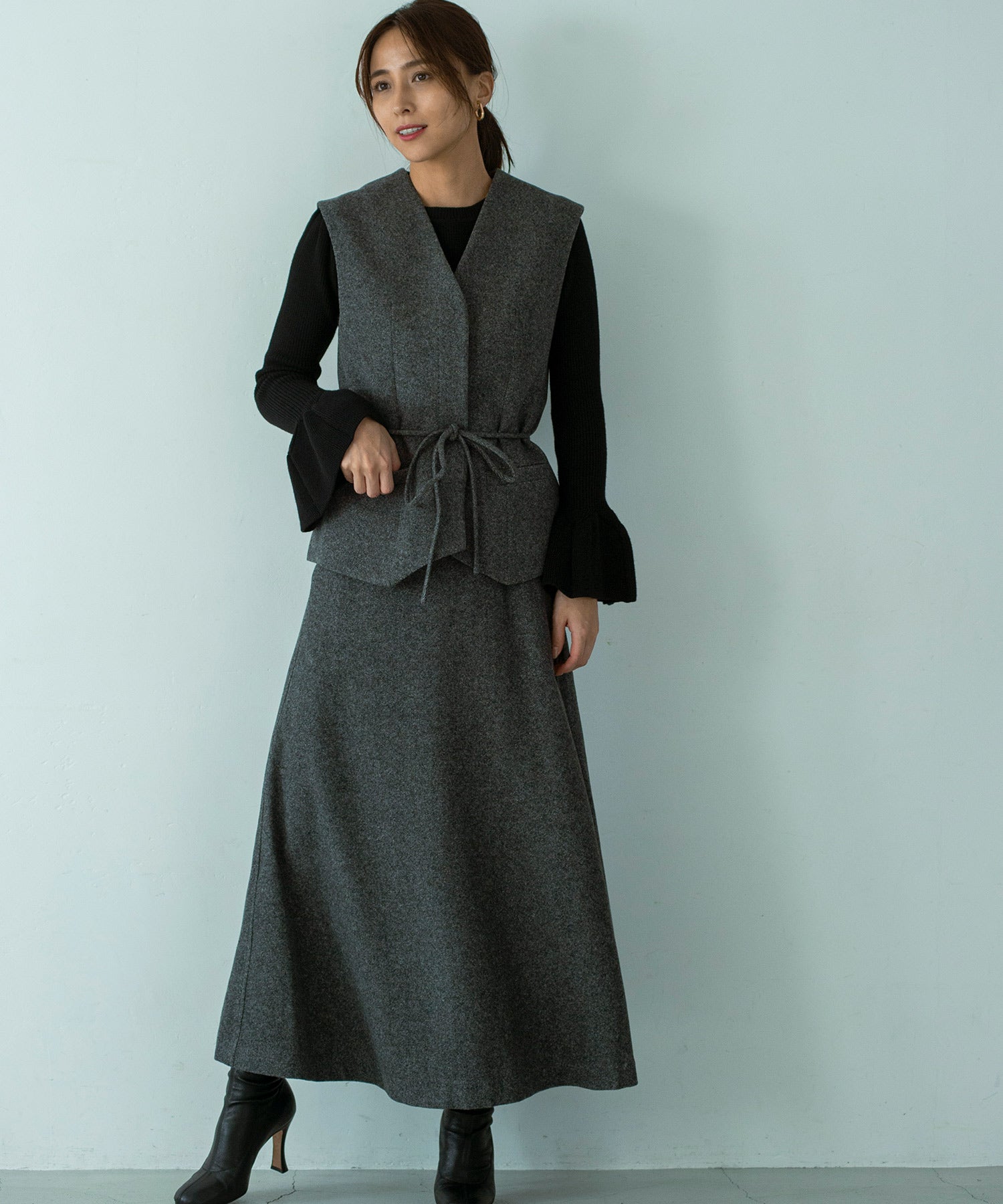 【11月下旬お届け予約商品】2WAYメロウハイネック衿付きニット