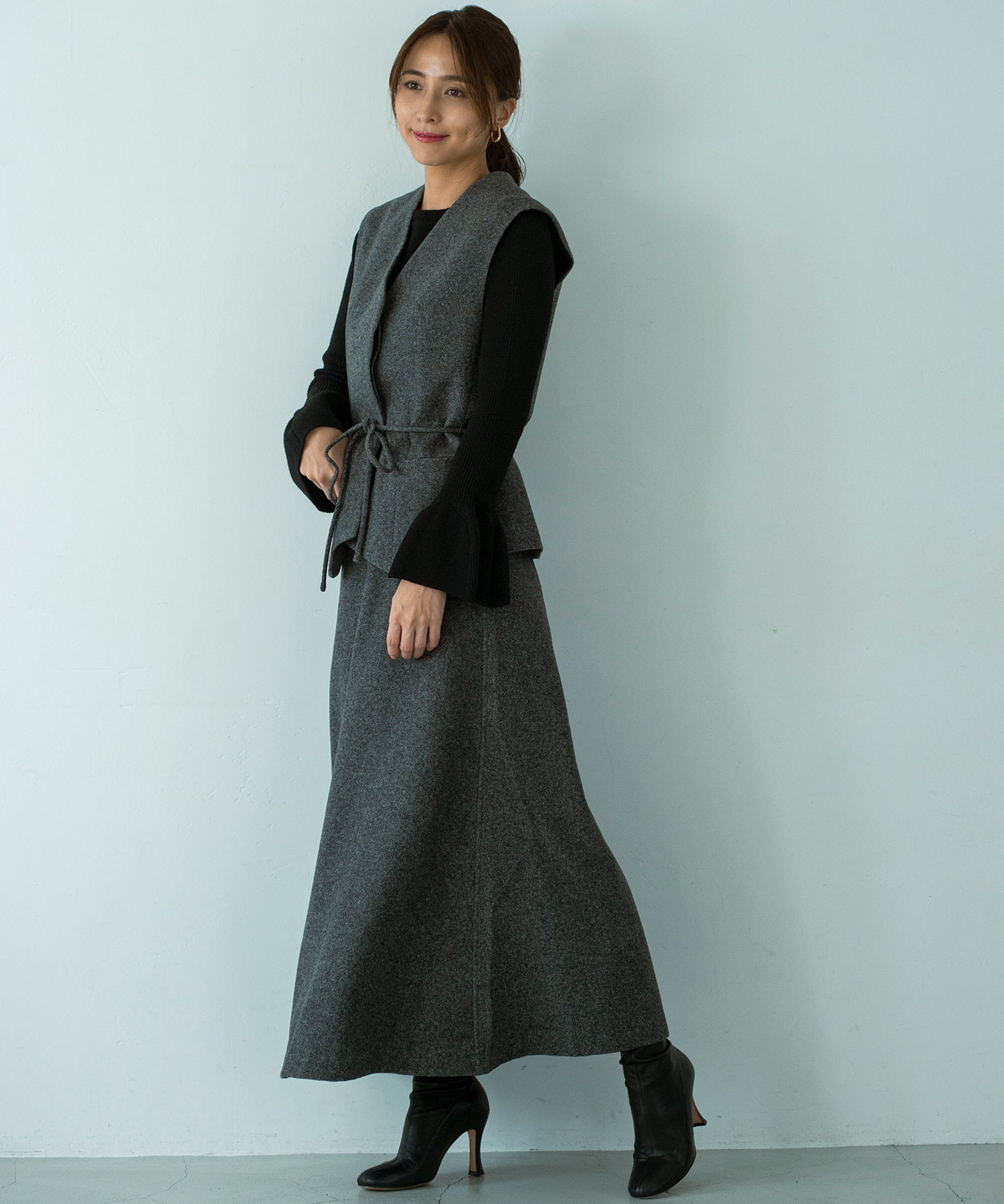 【11月下旬お届け予約商品】2WAYメロウハイネック衿付きニット