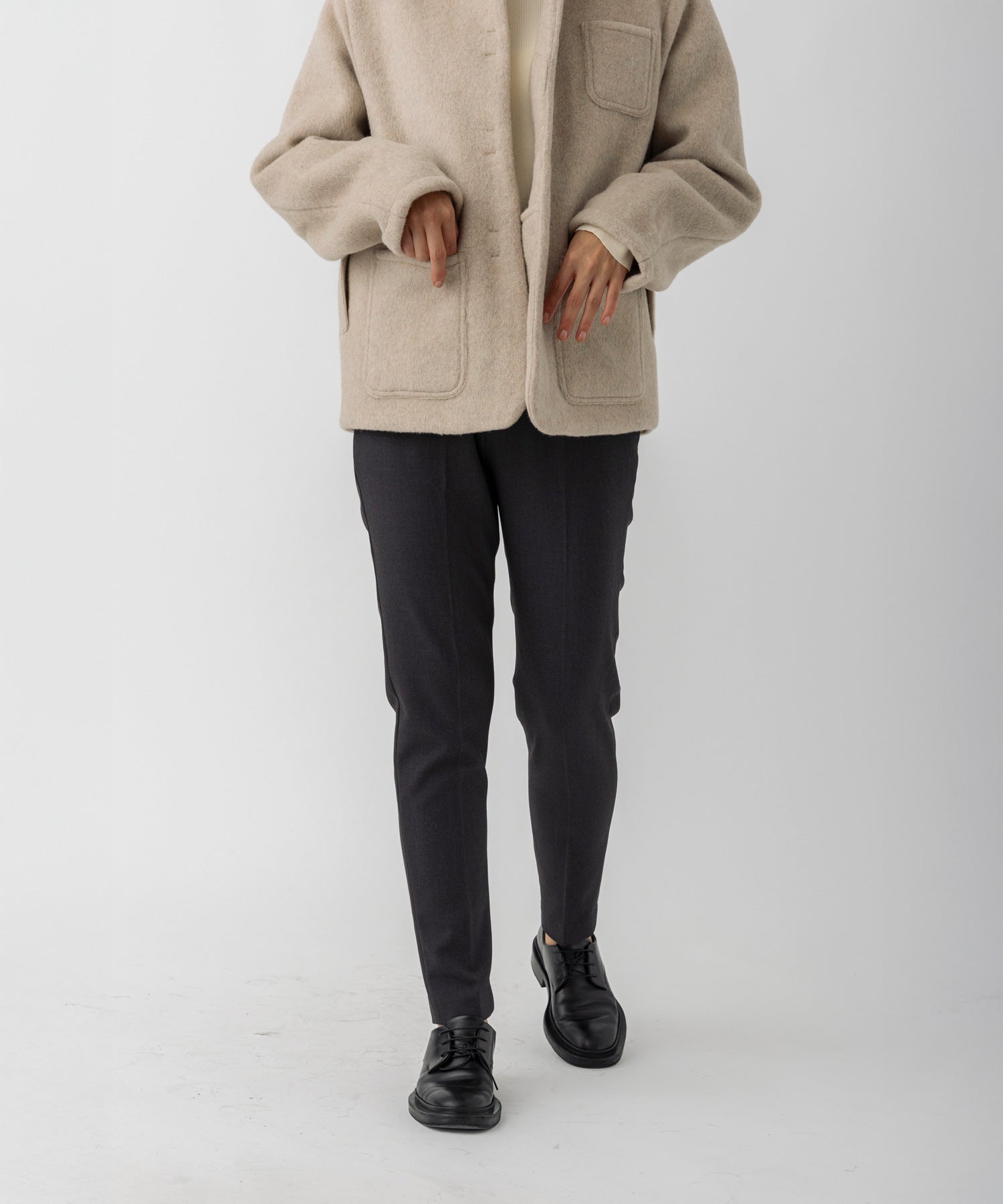 【10月上旬お届け予約商品】ストレッチテーパードパンツ