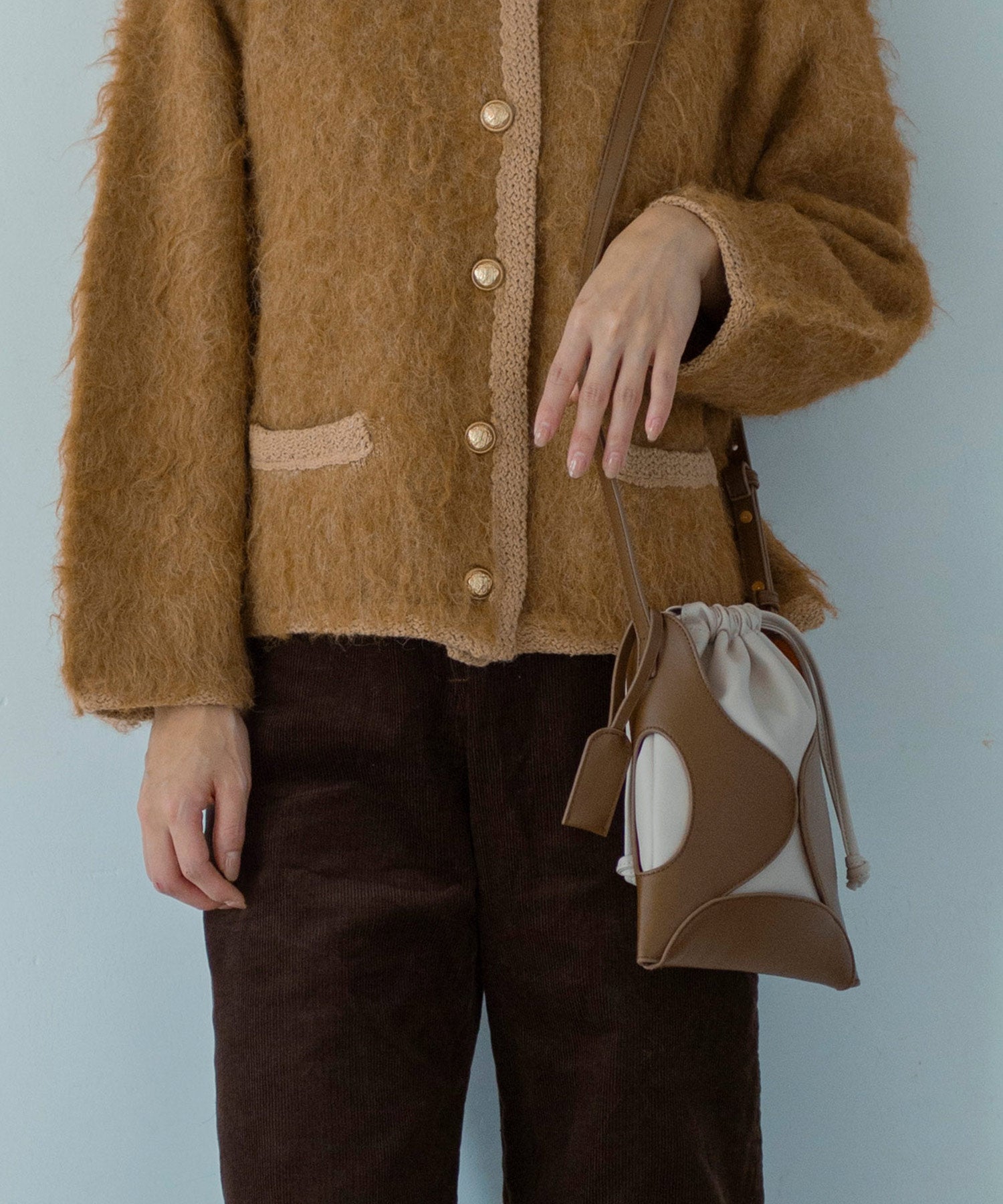 【12月上旬お届け予約商品】カットワークエコレザーショルダーバッグ